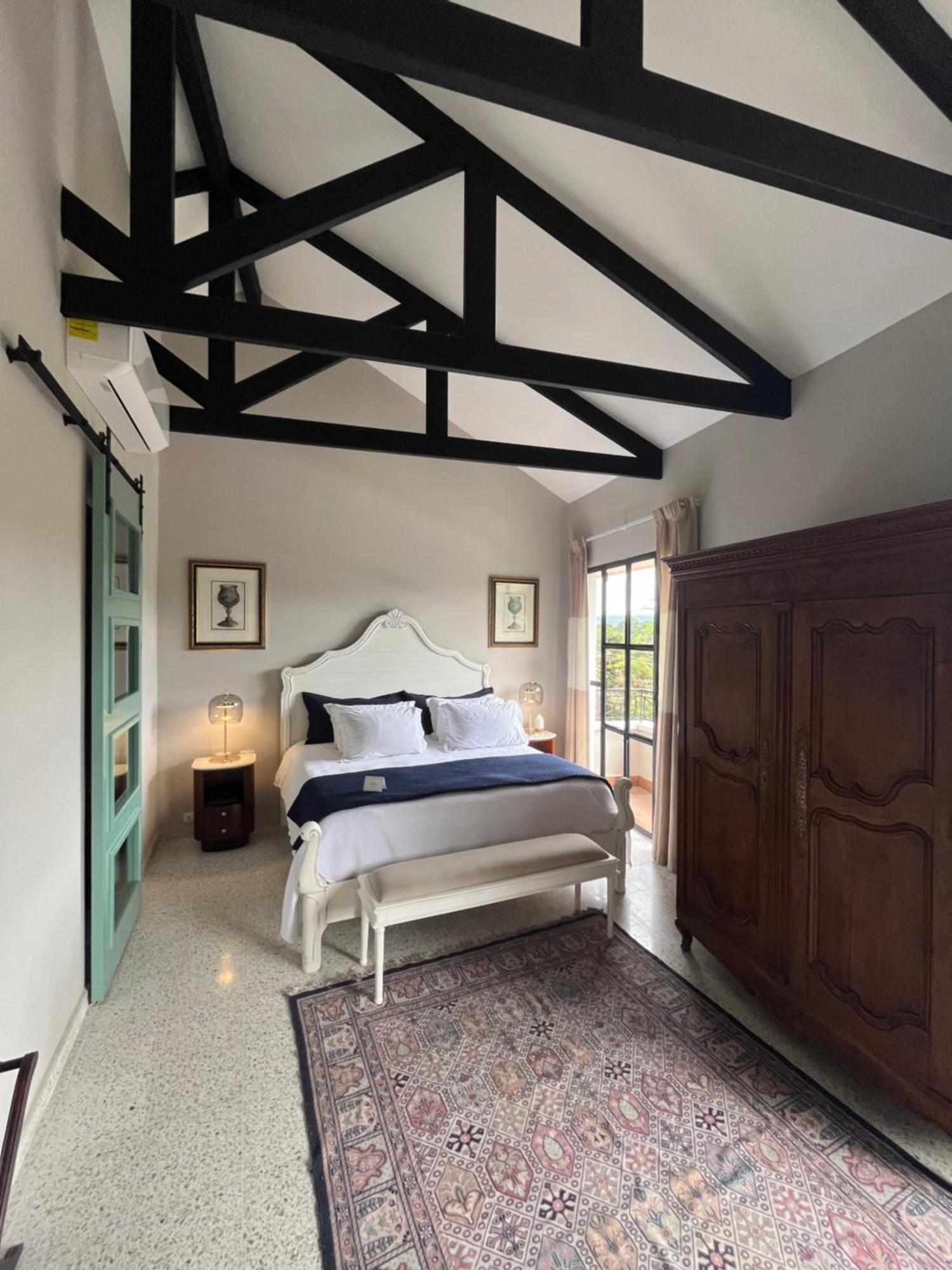 Boutique Hotel La Casona Вайе ди Анхелес Екстериор снимка
