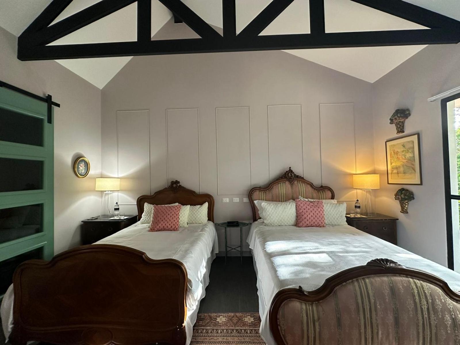 Boutique Hotel La Casona Вайе ди Анхелес Екстериор снимка